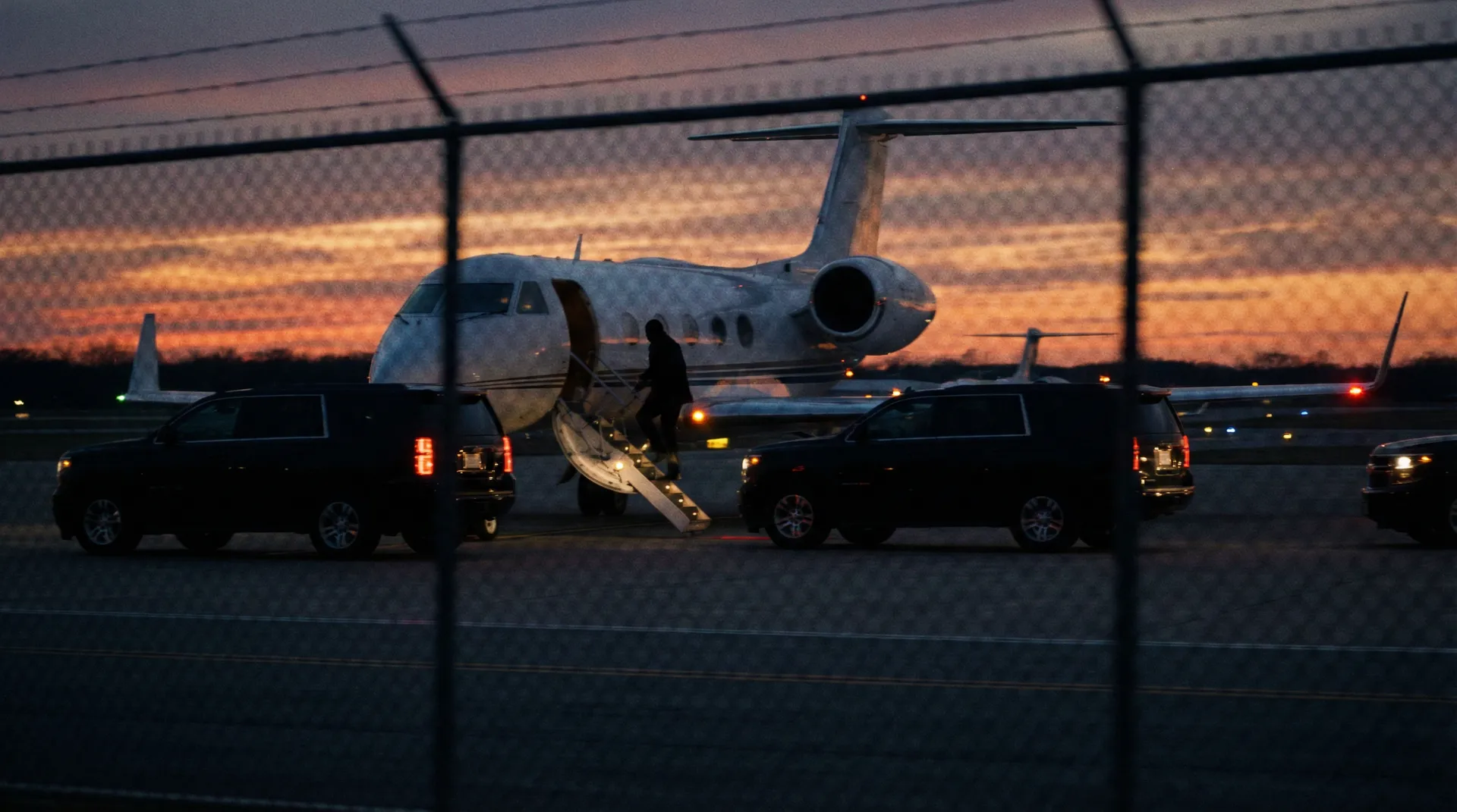 今日吃瓜 - 机场私人飞机偷拍